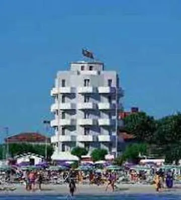 アルジェンティーナ 3* セニガッリア